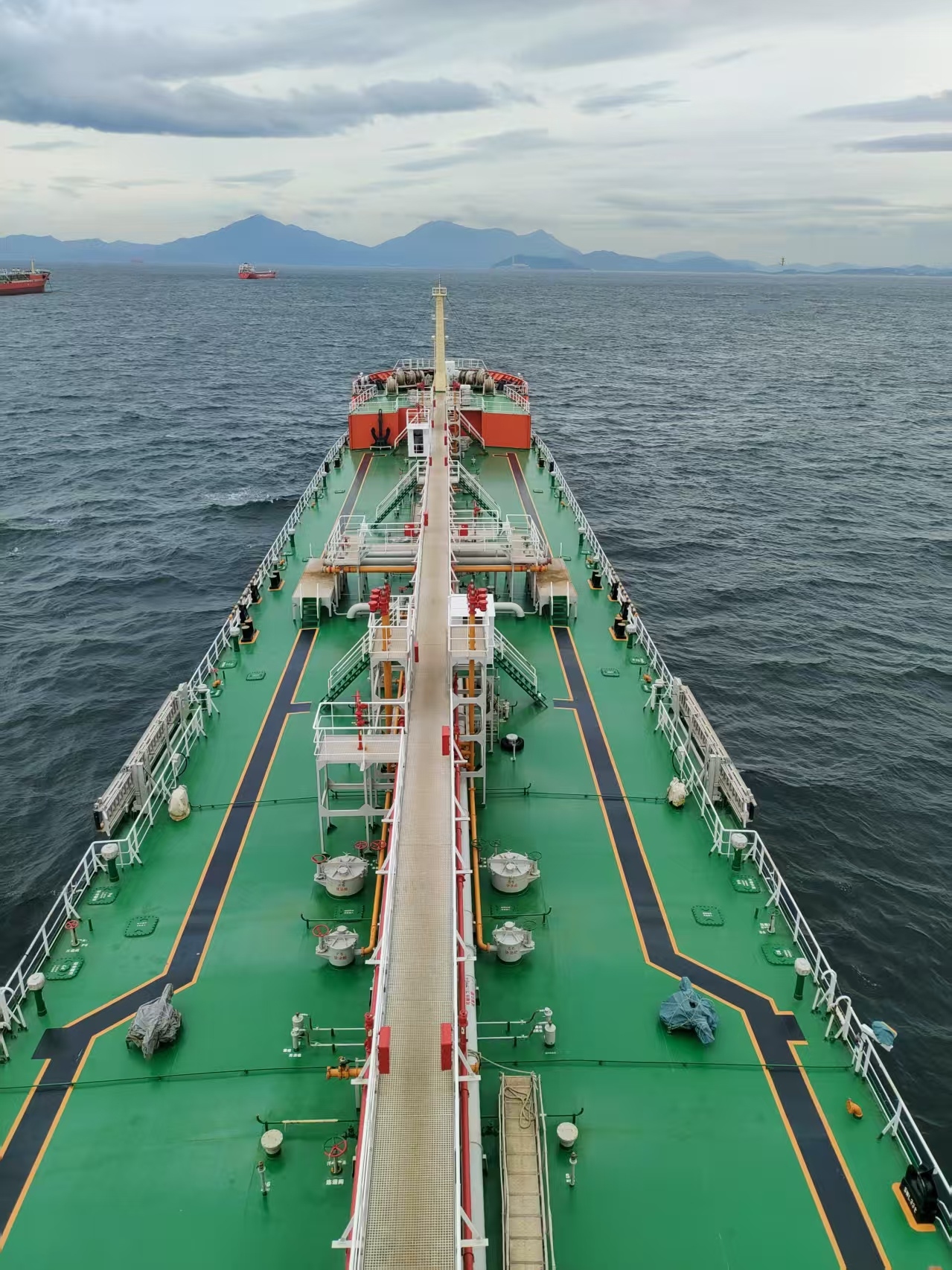 出售11587吨成品油船