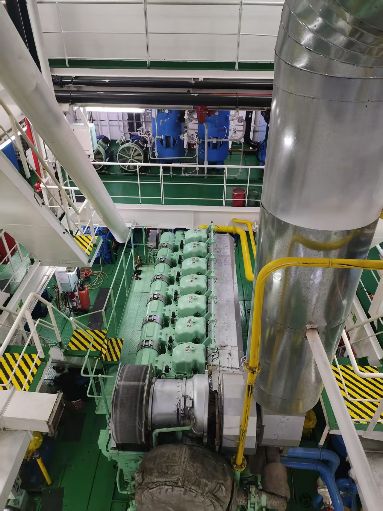 出售11587吨成品油船