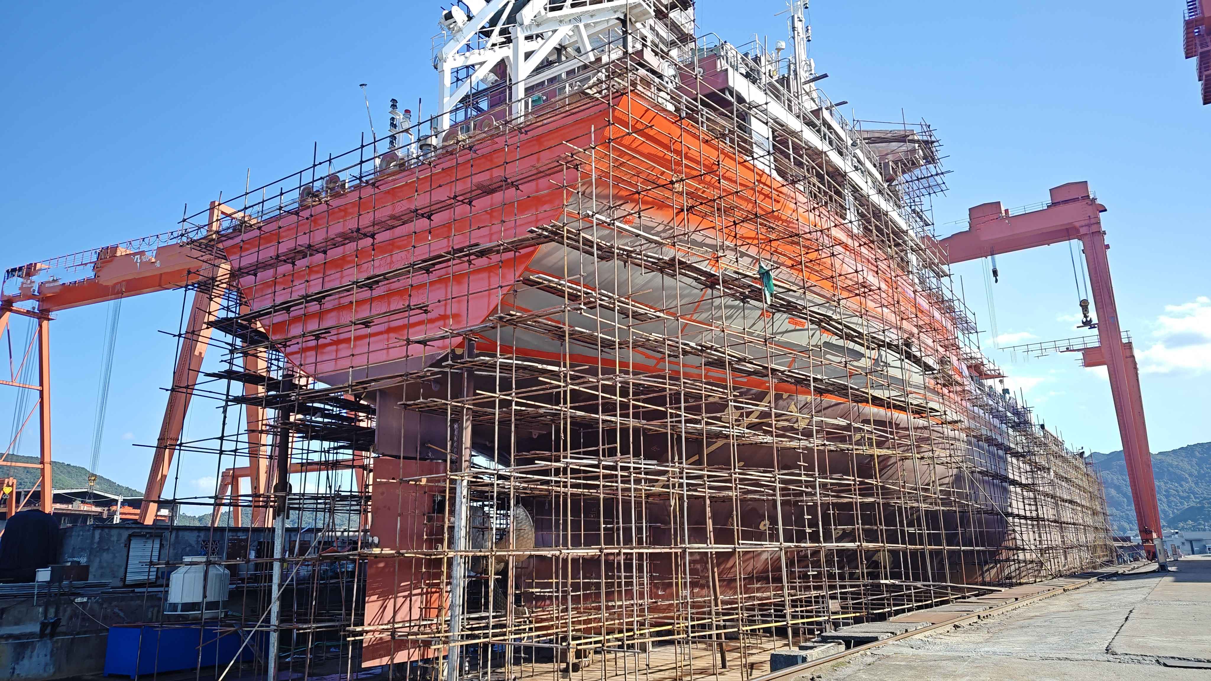 出售在建13800吨化学品船