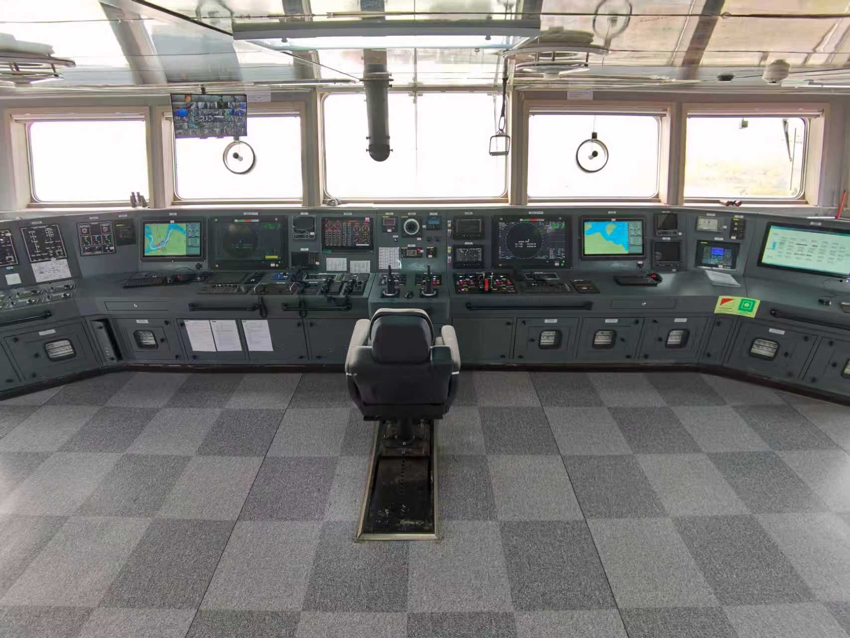 出售27242吨甲板货驳